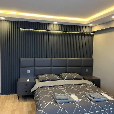 Sisli 3+1 Apt.2 *